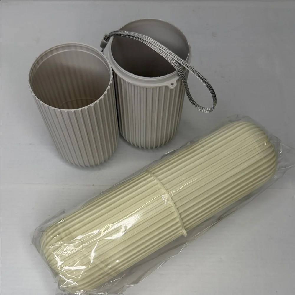 Set of 2 Ribbed Plastic Travel Plastic Storage Containers